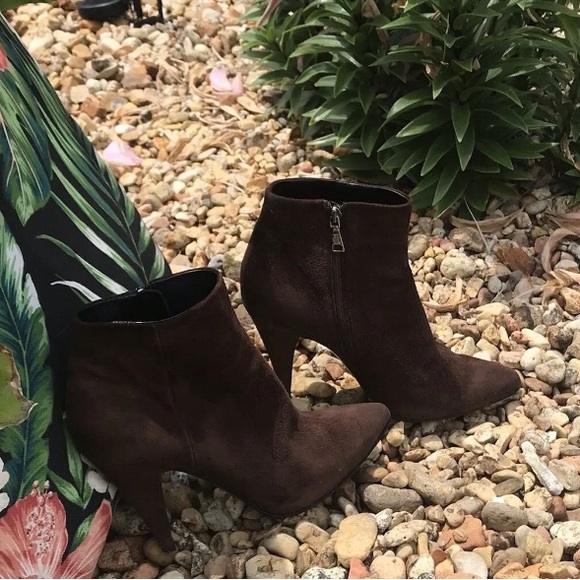 PRADA 8.5 Brown Anke Boots - Picture 4 of 7